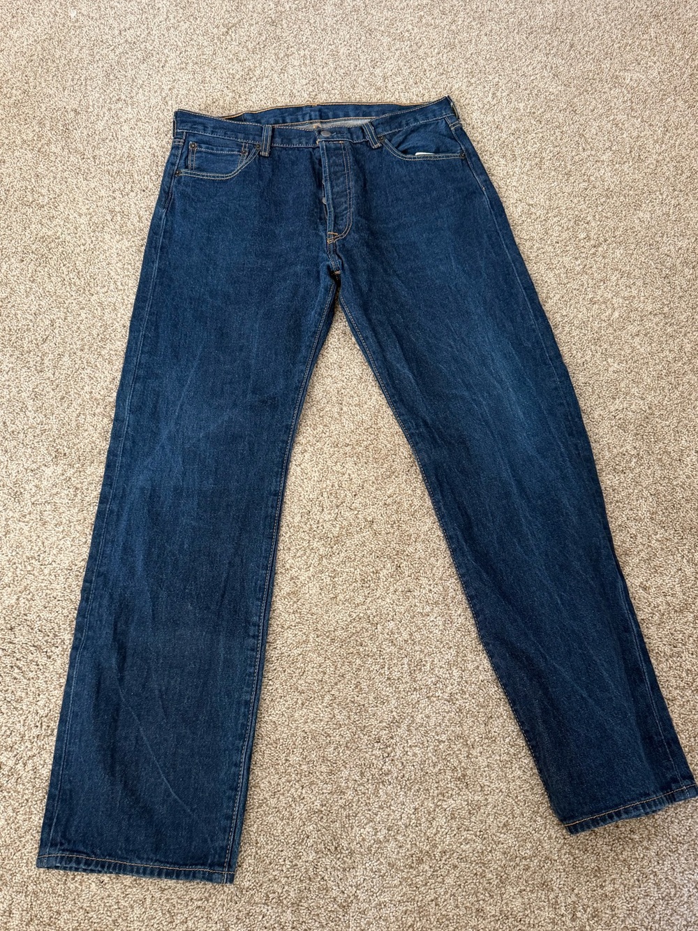 Levi’s 501 Button Fly Jeans Dark Wash. 36x34. Classic. EUC.